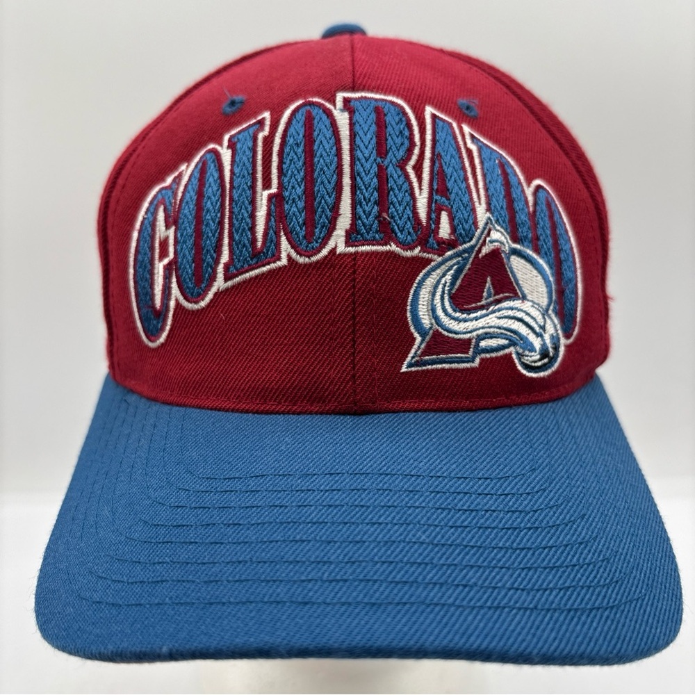 Colorado Avalanche NHL Vintage Starter Red/Blue SnapBack Baseball Hat OSFM